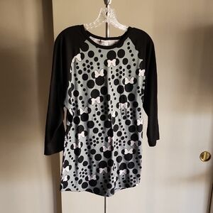 "Lularoe" "Randy" Long Sleeve Top 🖤